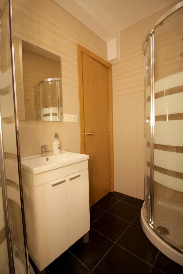 Albergue Lalin Centro المظهر الخارجي الصورة